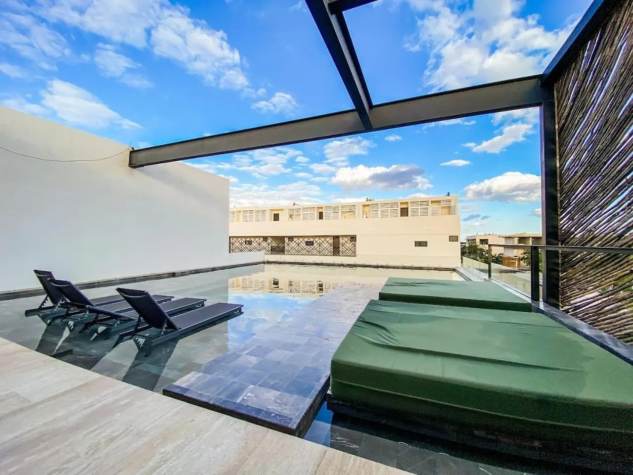 Spacious 1. 5 Bedroom Home Steps To Hunab Center And Stores Tulum Apartament